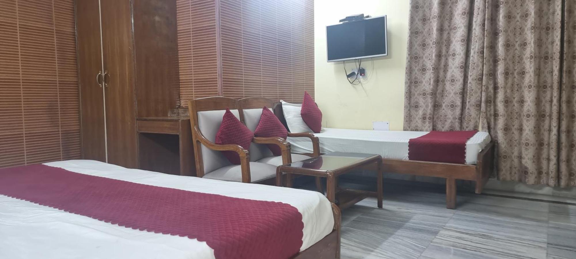 Hotel Har Ki Pauri By Around Stays Haridwār Dış mekan fotoğraf