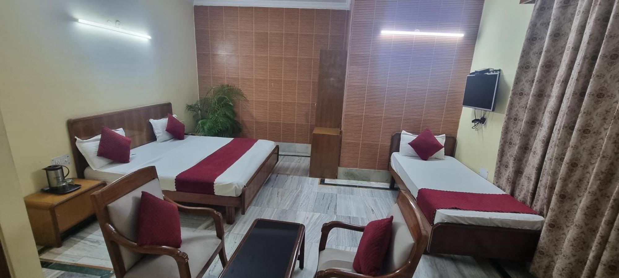 Hotel Har Ki Pauri By Around Stays Haridwār Dış mekan fotoğraf