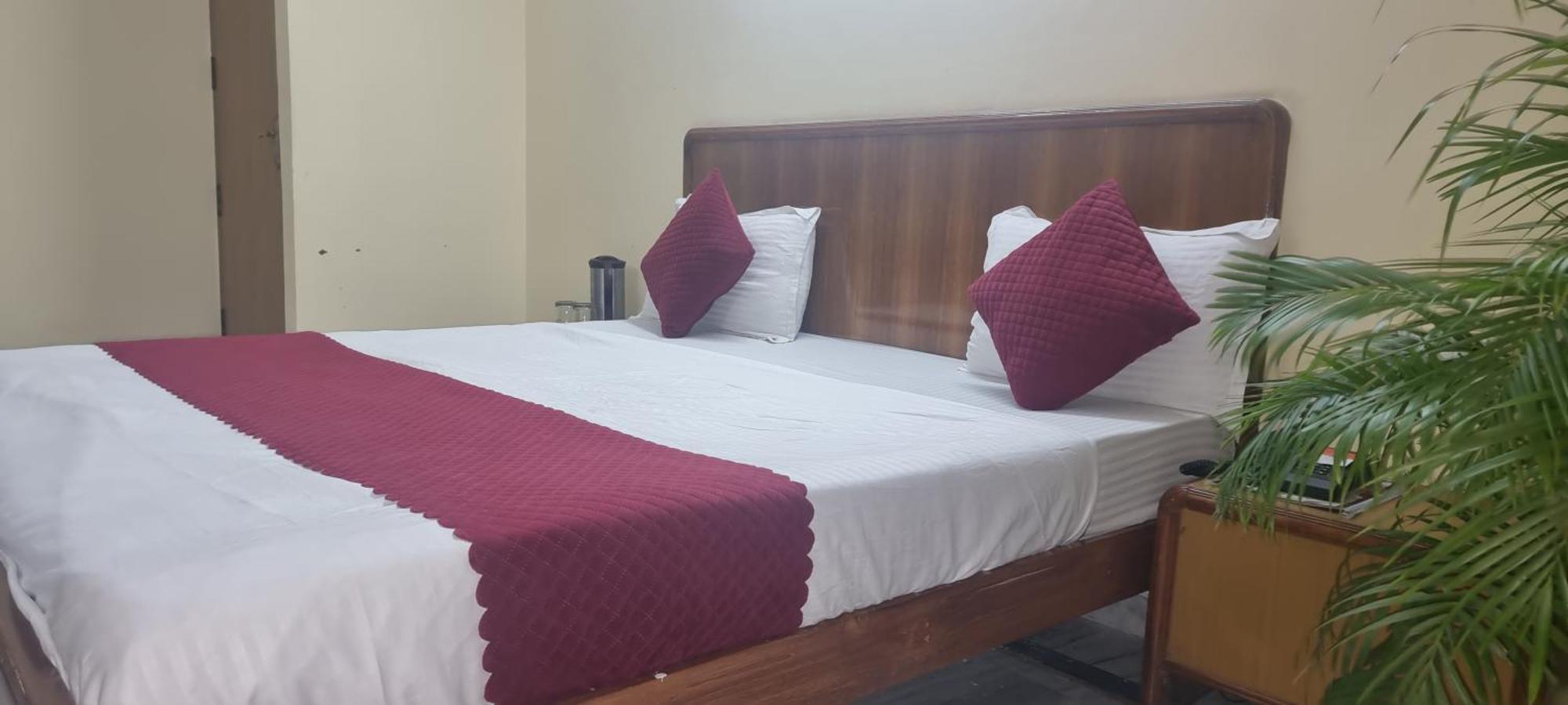 Hotel Har Ki Pauri By Around Stays Haridwār Dış mekan fotoğraf