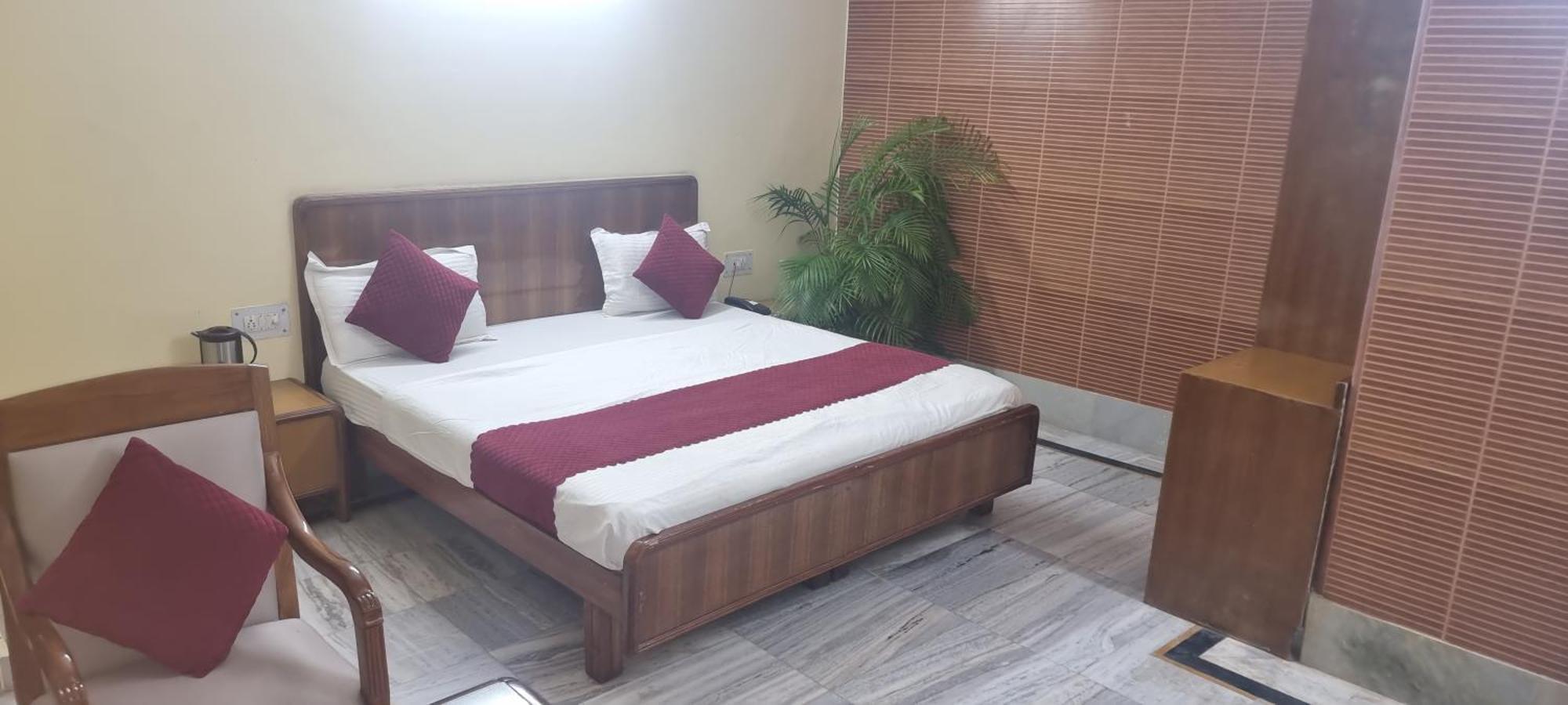 Hotel Har Ki Pauri By Around Stays Haridwār Dış mekan fotoğraf