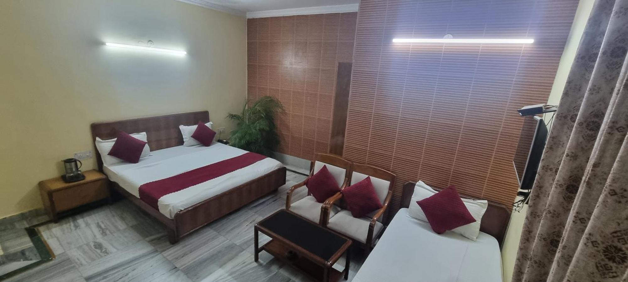Hotel Har Ki Pauri By Around Stays Haridwār Dış mekan fotoğraf