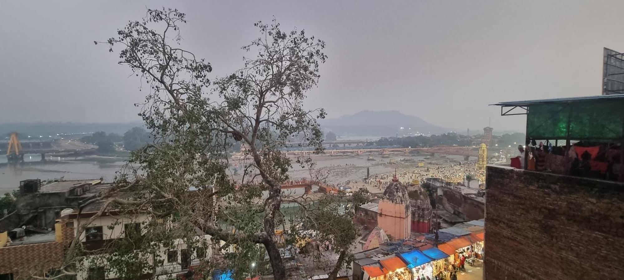 Hotel Har Ki Pauri By Around Stays Haridwār Dış mekan fotoğraf