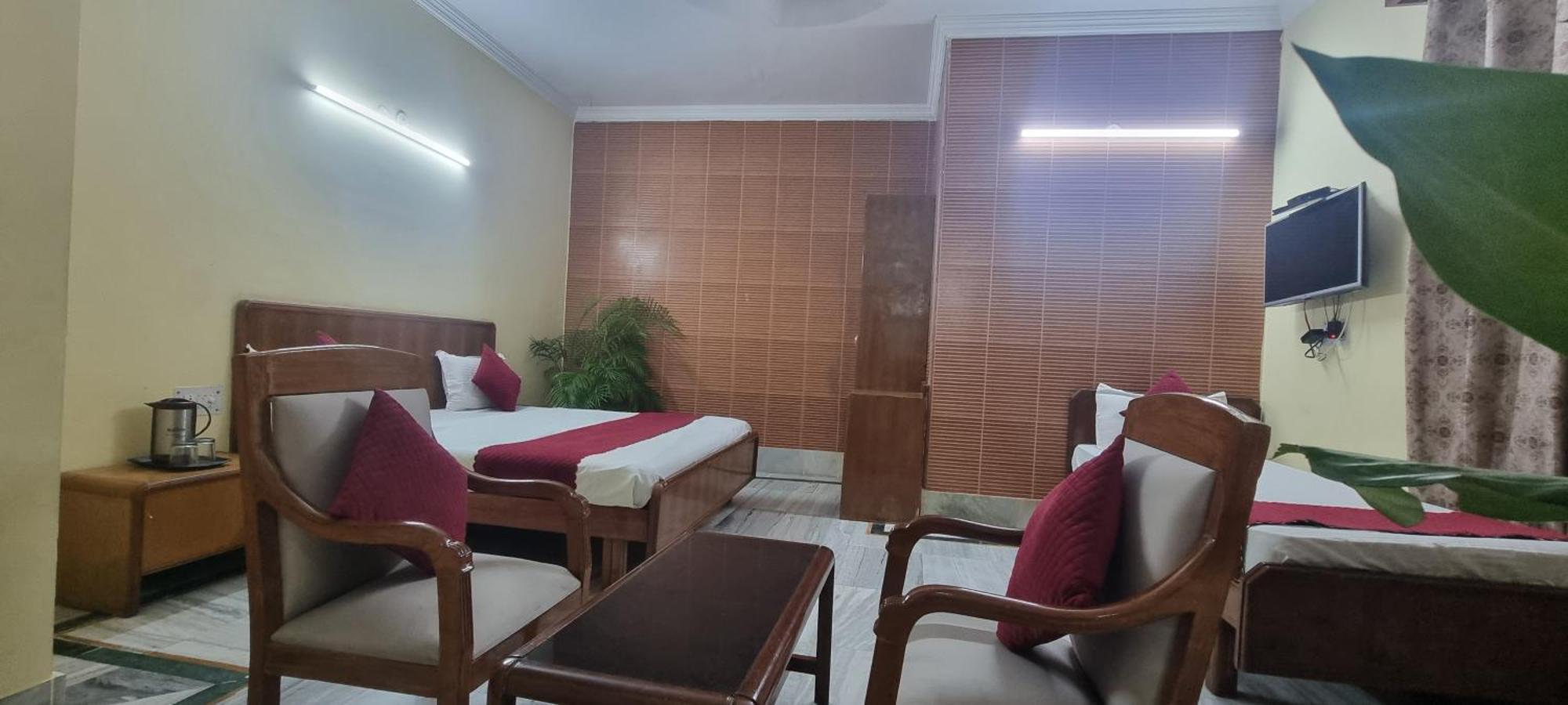 Hotel Har Ki Pauri By Around Stays Haridwār Dış mekan fotoğraf