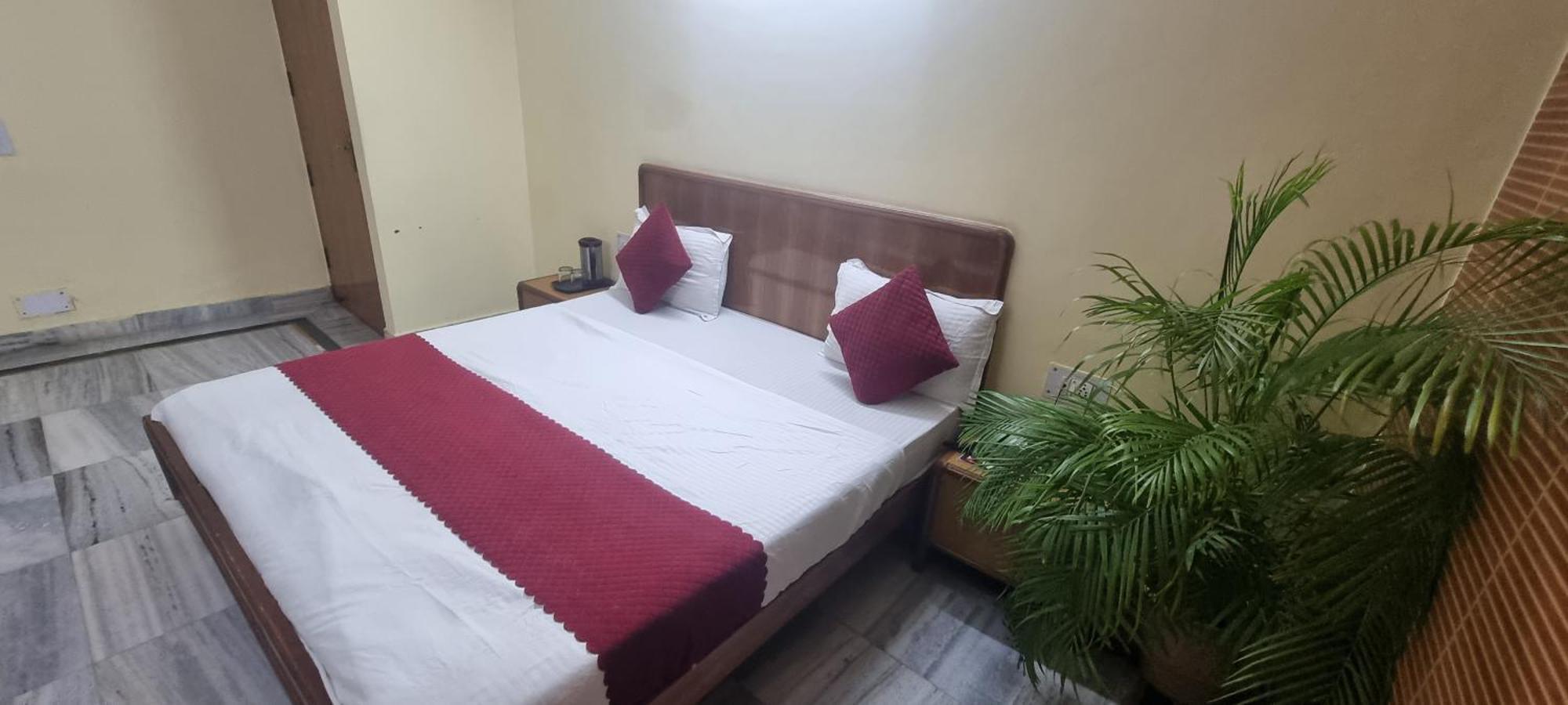 Hotel Har Ki Pauri By Around Stays Haridwār Dış mekan fotoğraf