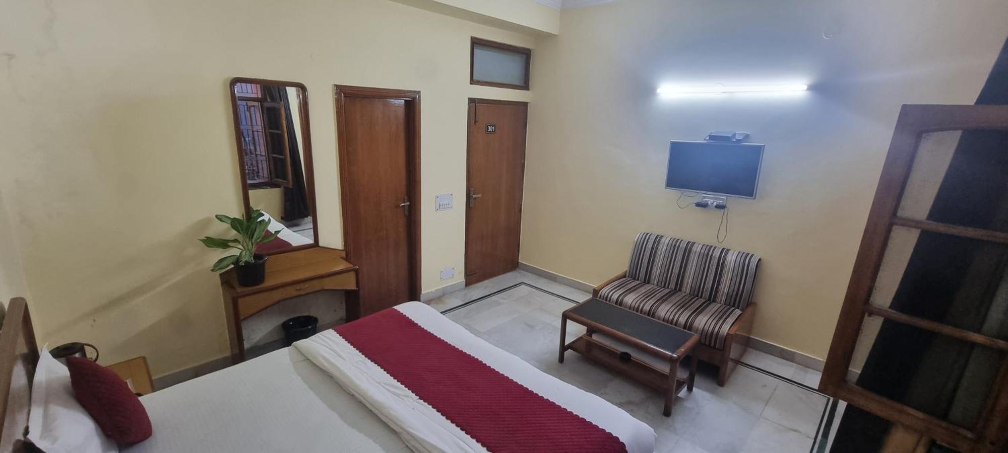 Hotel Har Ki Pauri By Around Stays Haridwār Dış mekan fotoğraf